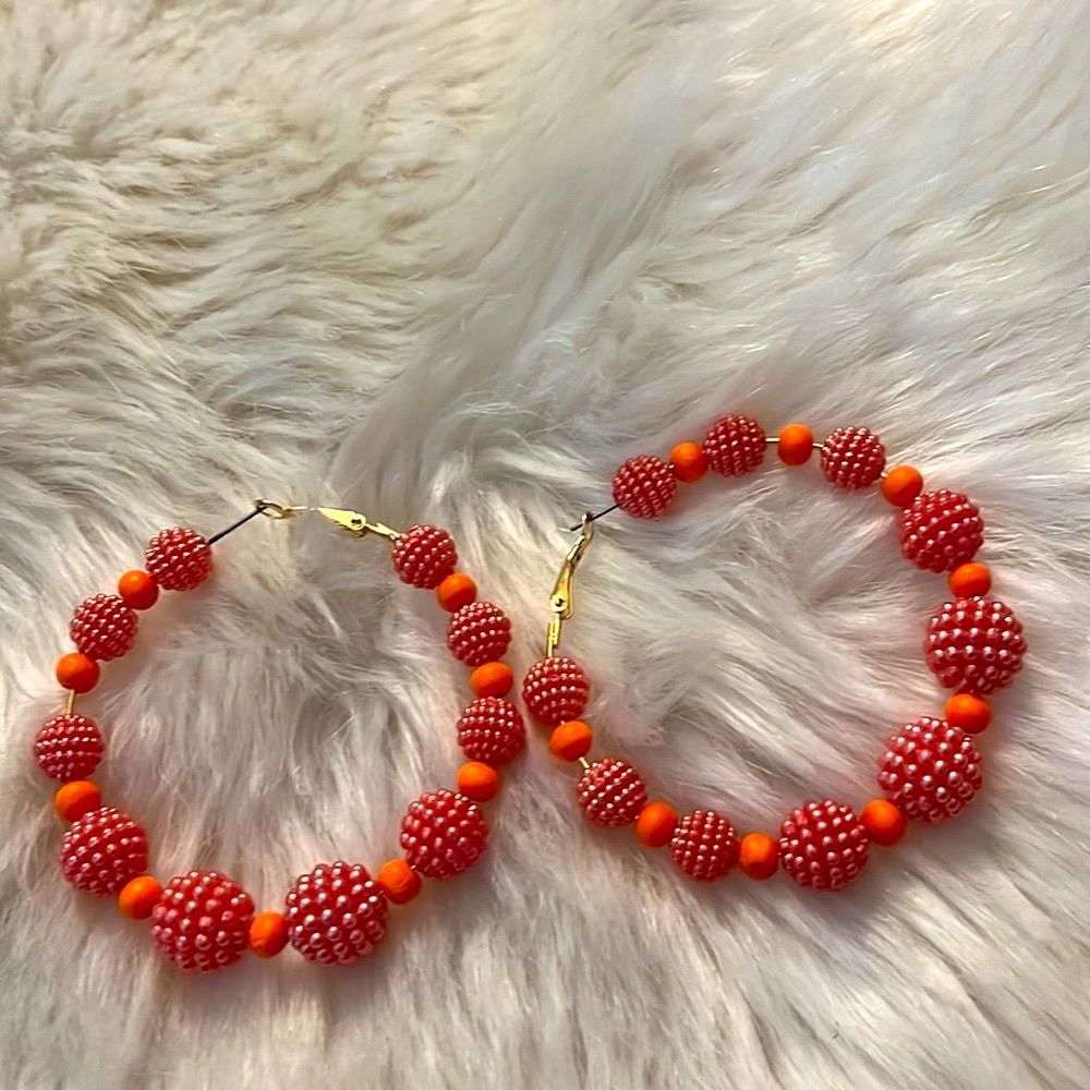 SOLD ❤️‍🔥 Large Orange Beaded Hoops - Picture 4 of 4